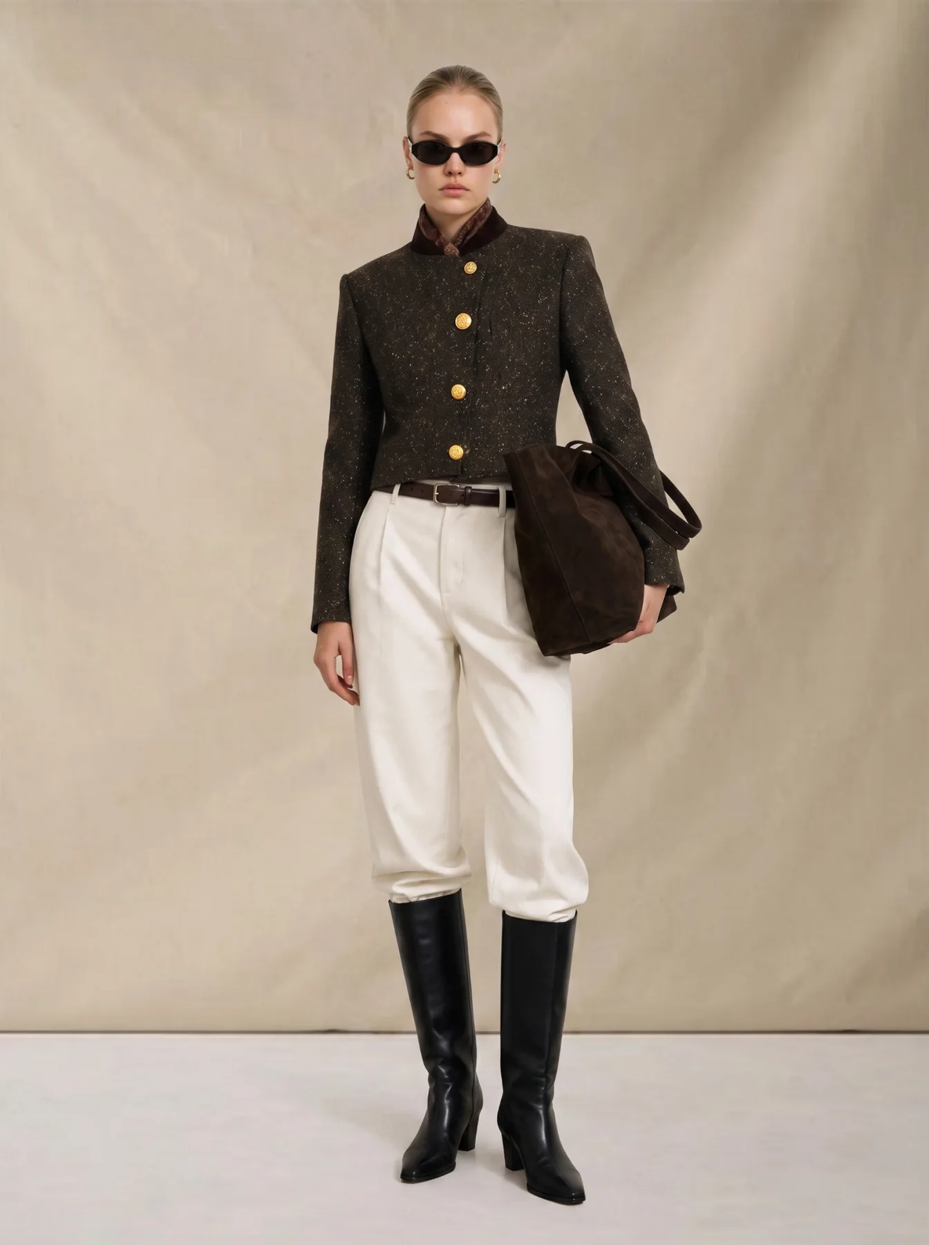 审核通过的 AI Lookbook 全身造型图用于数字发布